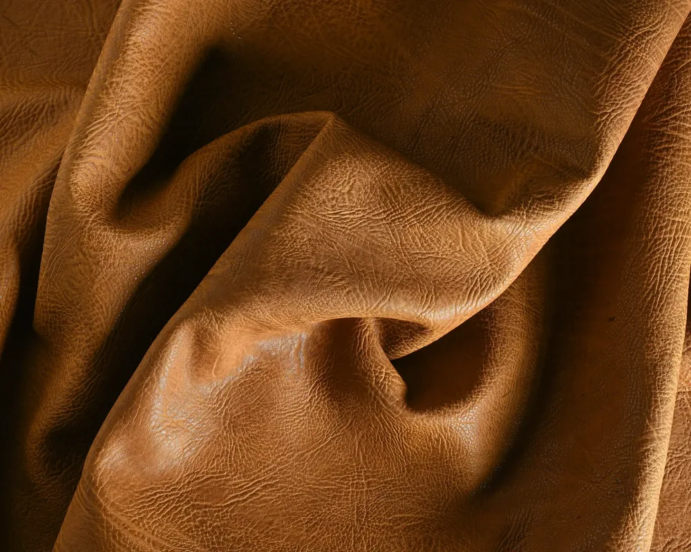 Cuero para tapicería de interiores